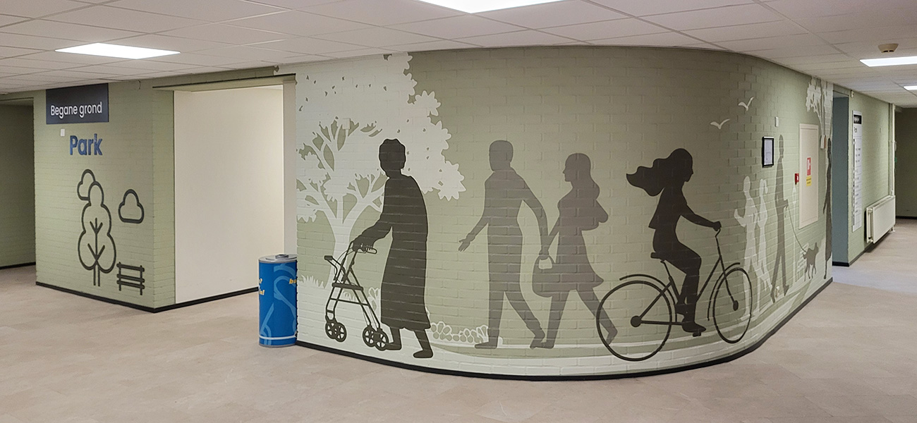 Bestickering van muren op kleur en thema